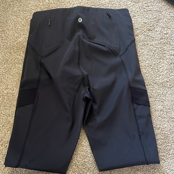 Lululemon tights - Picture 4 of 5